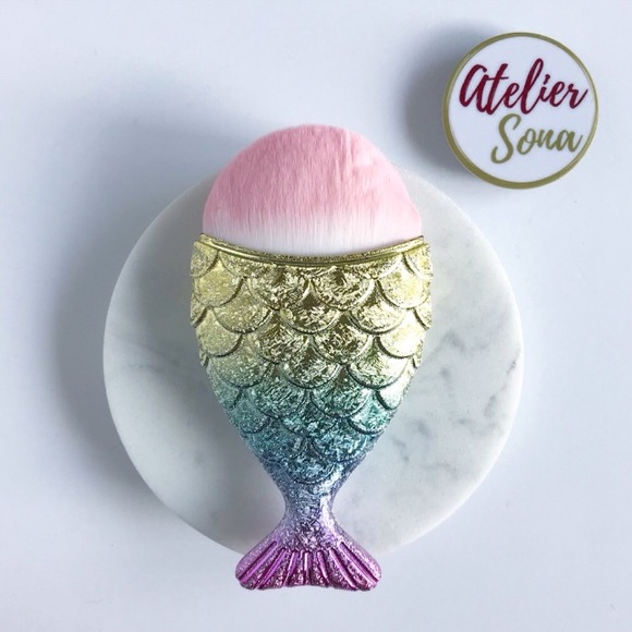 SOLD!!! Mermaid Blush Brush!! ๐ ๐๐ฌ - Picture 6 of 6